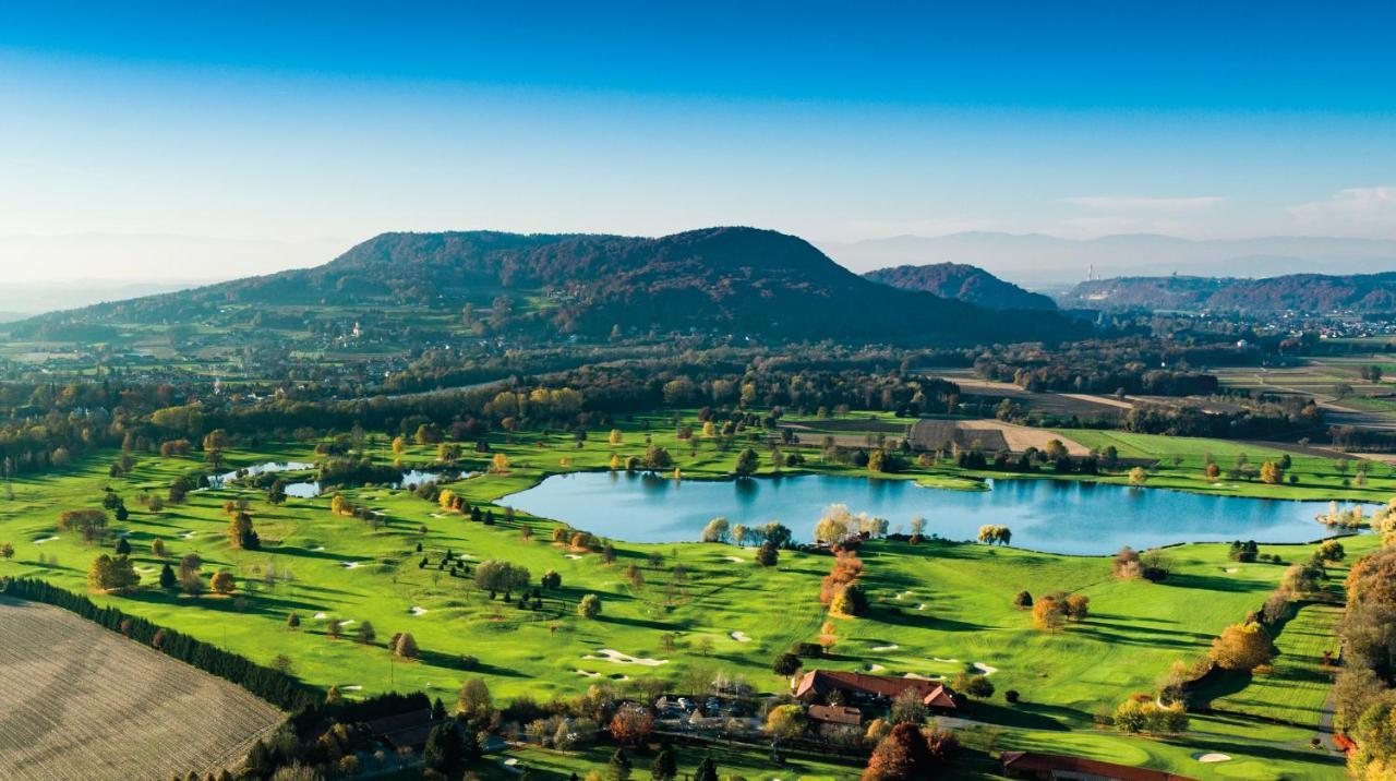 Gaestehaus Golf Club Gut Murstaetten Lebring Bagian luar foto